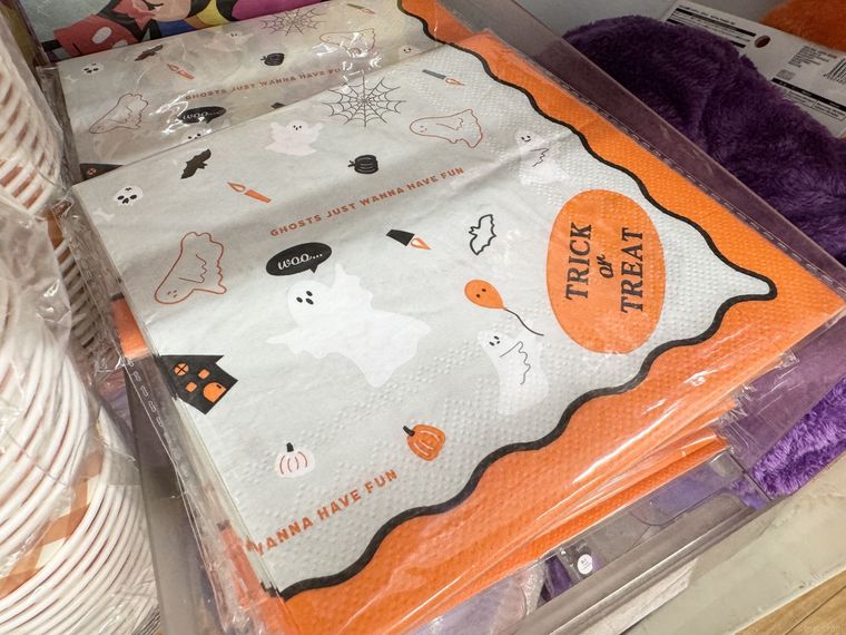 ダイソーのテーブルペーパーHW、CF、モノトーンキャンドルナイト、10枚