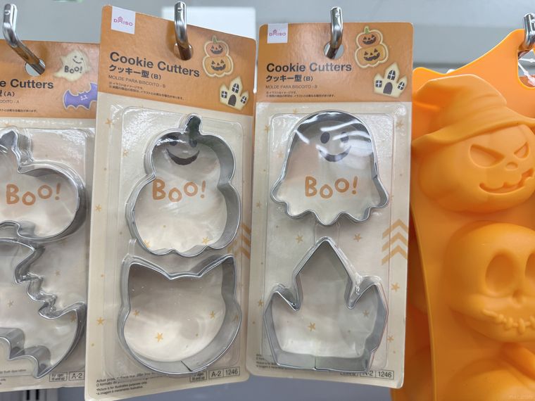 ダイソーのハロウィンクッキー型A・B