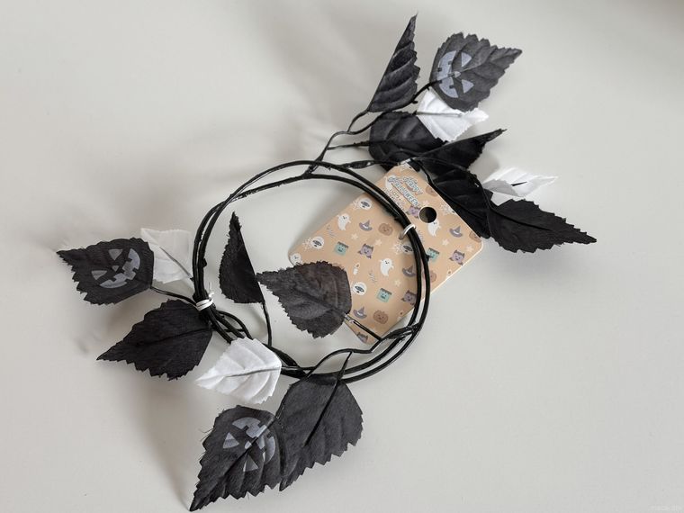 キャンドゥのハロウィンリーフガーランド