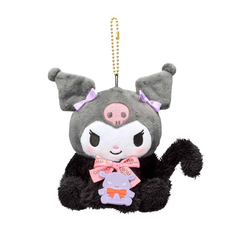 黒ネコの装いをしたクロミのぬいぐるみチャーム