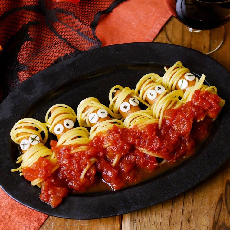 ハロウィンにミイラパスタ