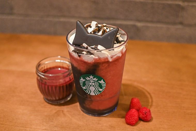 ドリンクを斜めから