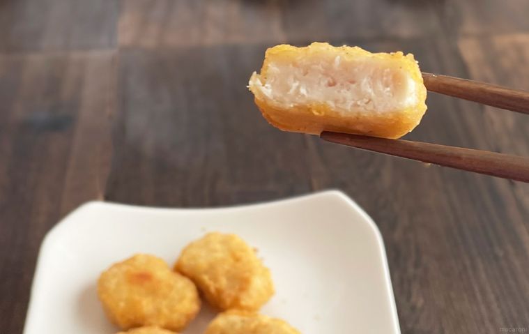 業務スーパーのチキンナゲットの断面アップ