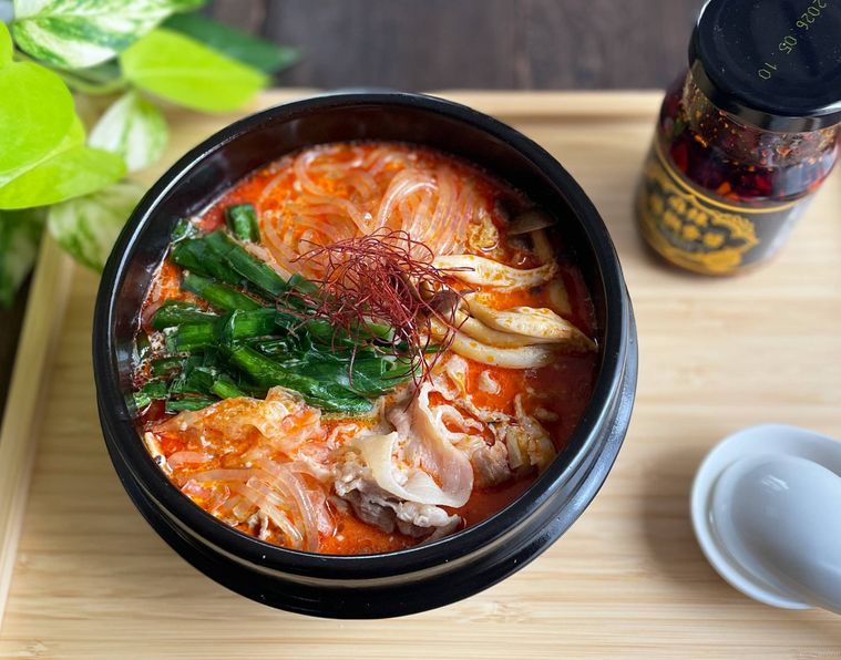 麻辣藤椒香醤で作った麻辣湯単