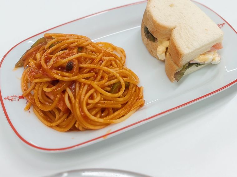 珈琲館の特製ナポリタンとハウスサンドB