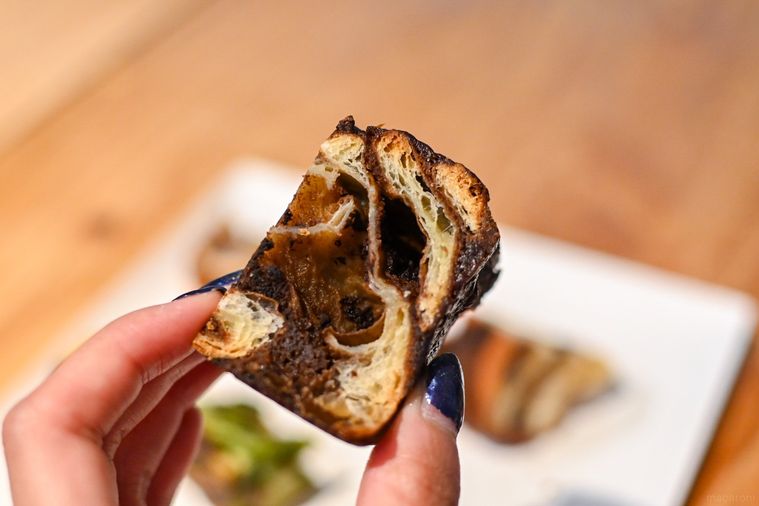 バブカを持っているところ