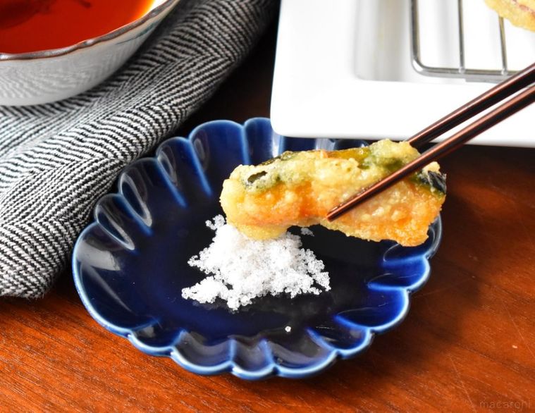 塩につけたかぼちゃの天ぷら