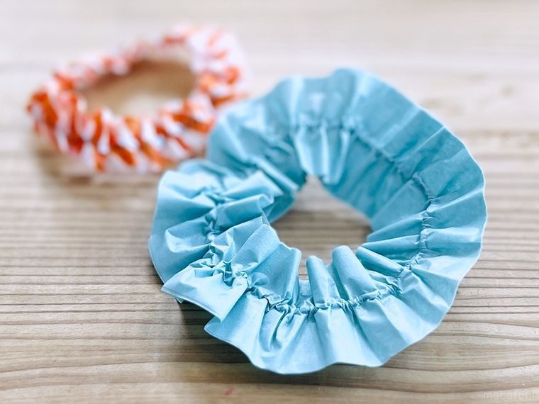 マスキングテープで作った2種類のシュシュ