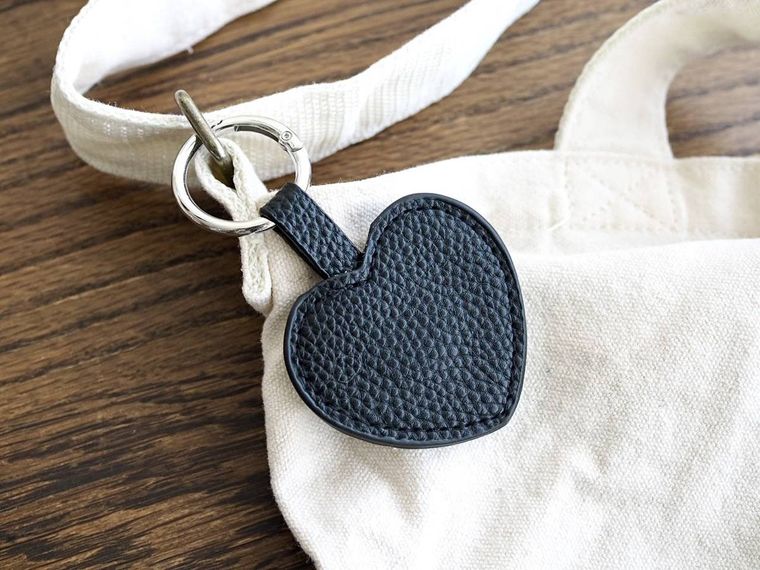 ダイソーのマグネットフック