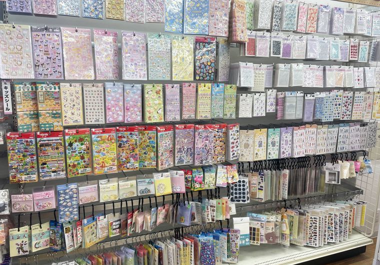 ダイソー店内のシール売り場
