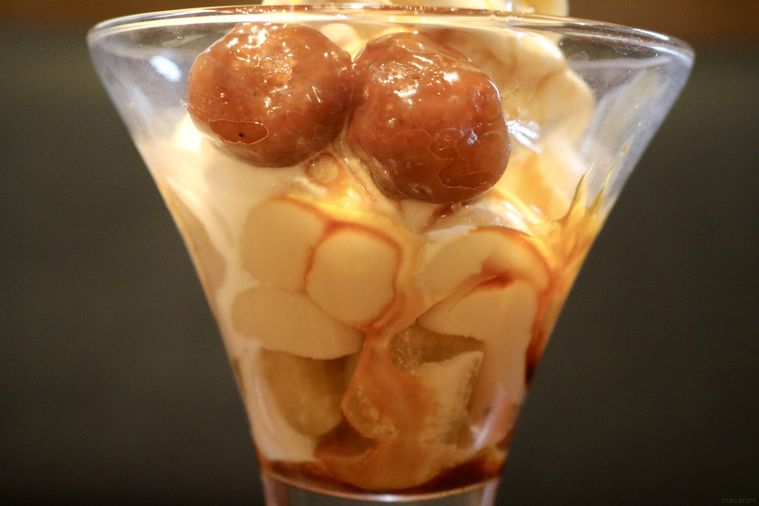 おいもサンデーの上と中心部分