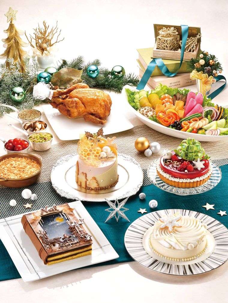 ロイヤルパークホテルのクリスマスケーキ4種とクリスマスの料理