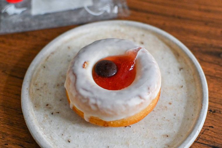 いちごとホワイトチョコのケーキ