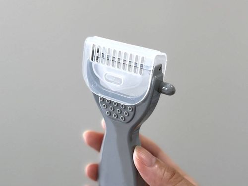 ピーラーで手を切る心配がなくなるダイソー商品に商品開発力がすごい絶賛されるのも納得