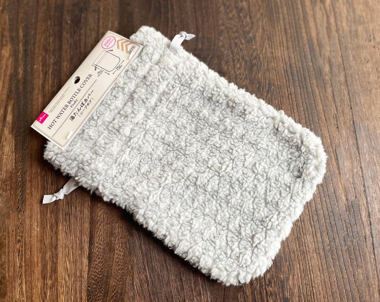 ダイソーの湯たんぽカバー