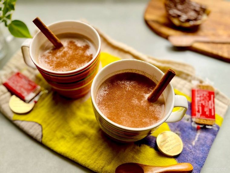 マグカップに入ったコストコのヌテラで作ったホットチョコレート