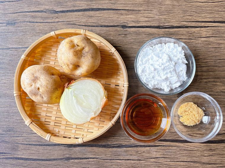 玉ねぎとじゃがいものチヂミの材料