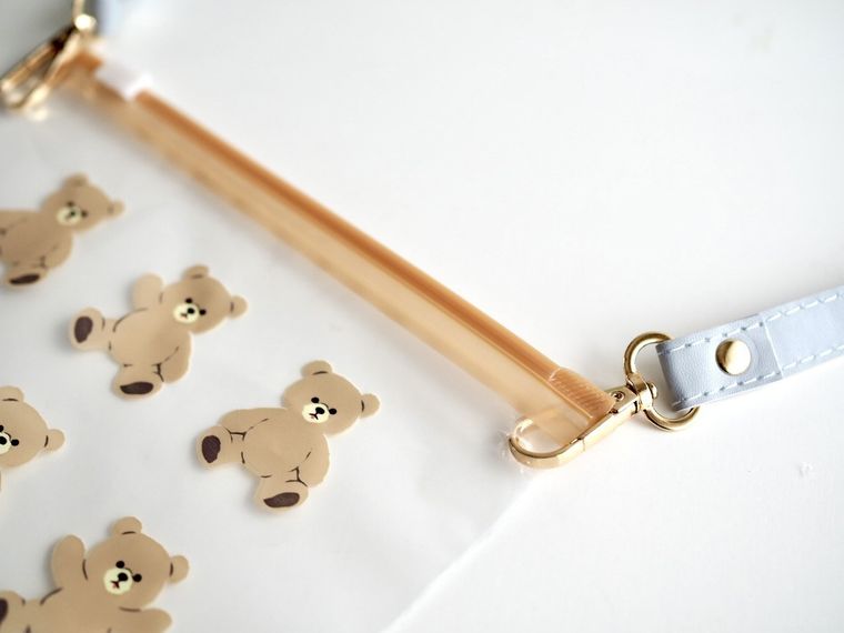 ショルダーストラップを取り付けたところ