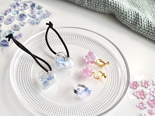 ボンボンドロップシール でアクセサリー作りイヤリング・ヘアゴム・リングの作り方を解説