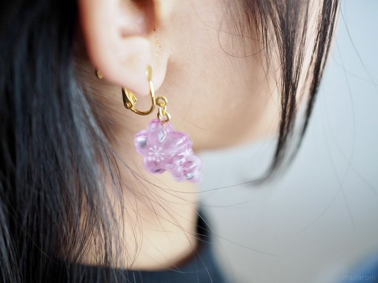 ボンボンドロップシールで作るイヤリング