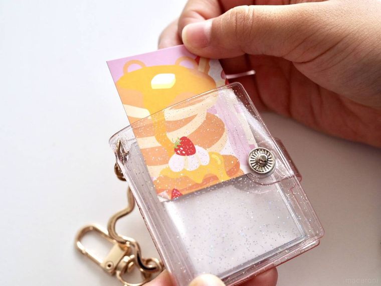 ミニアルバムキーホルダーで作るシール帳