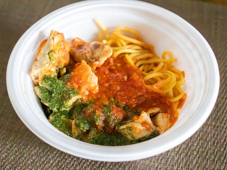 松屋うまトマバジルチキンプレート