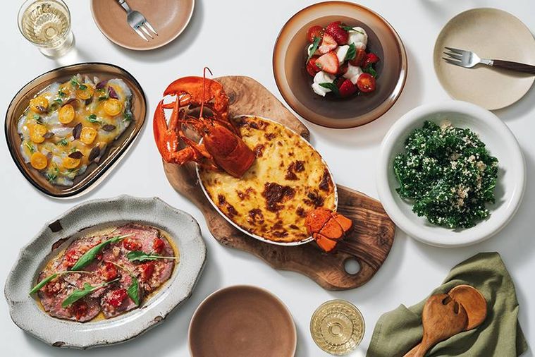 ポットラック テーブル