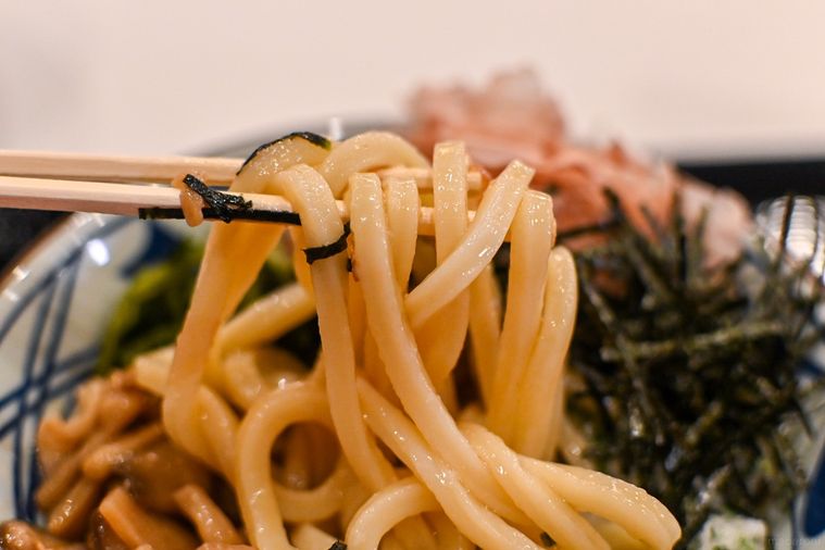 うどんの箸上げ