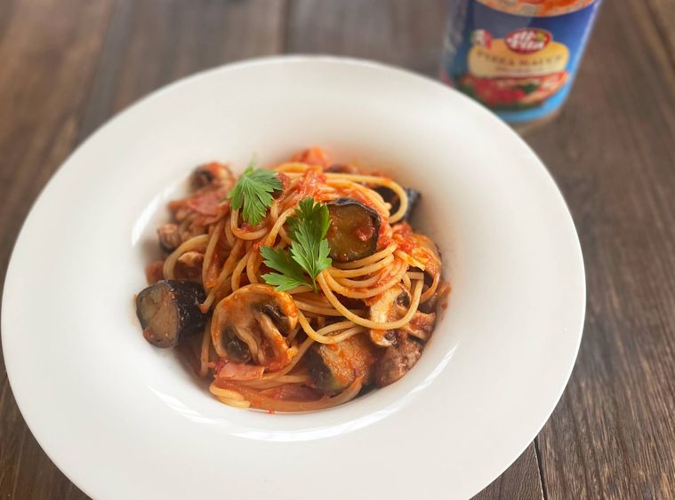 ピザソースをアレンジしたトマトパスタ