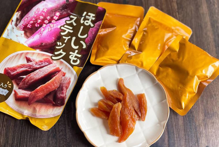 ほしいもスティックのパッケージと中身