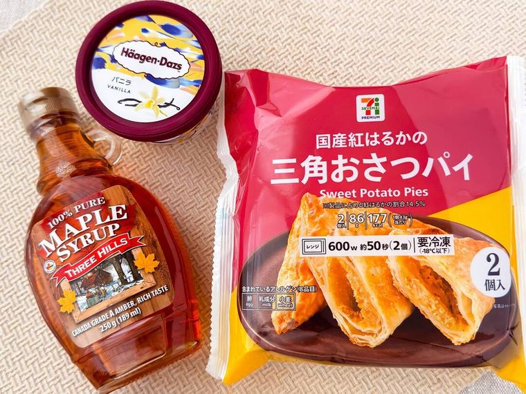 三角おさつパイ 2個入やハーゲンダッツバニラなどが並んでいる様子