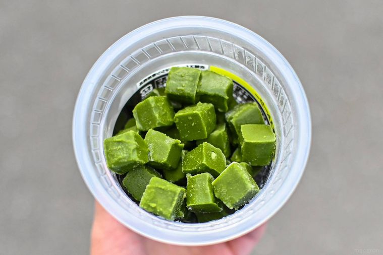 抹茶スムージーの中身のアップ