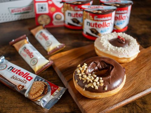 日本初コラボクリスピークリームドーナツヌテラを食べ比べ。数量限定でもらえるグッズも