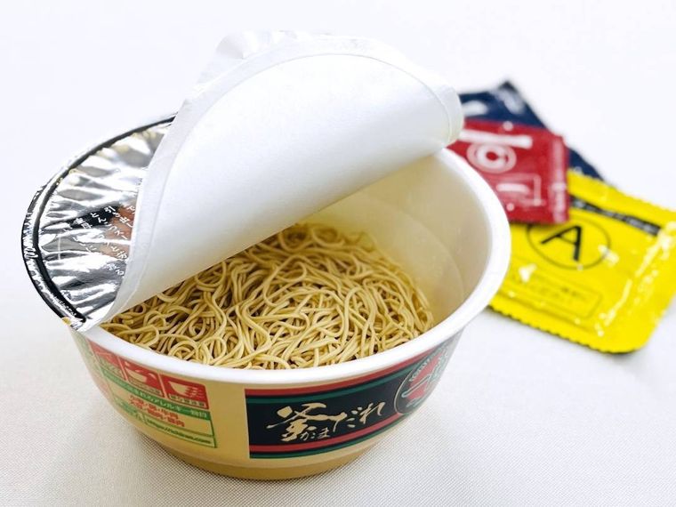 一蘭とんこつ釜だれを開封した様子