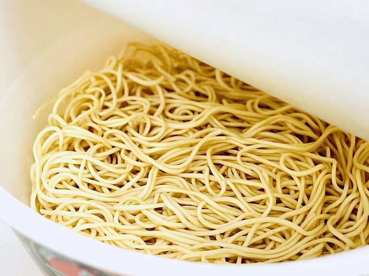 一蘭とんこつ釜だれの麺