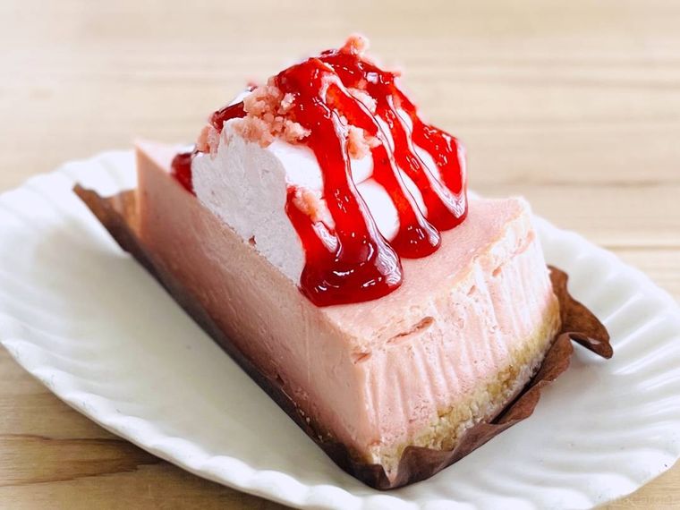 スターバックスのストロベリーチーズケーキ