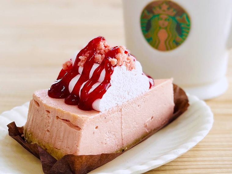 スターバックスのストロベリーチーズケーキ