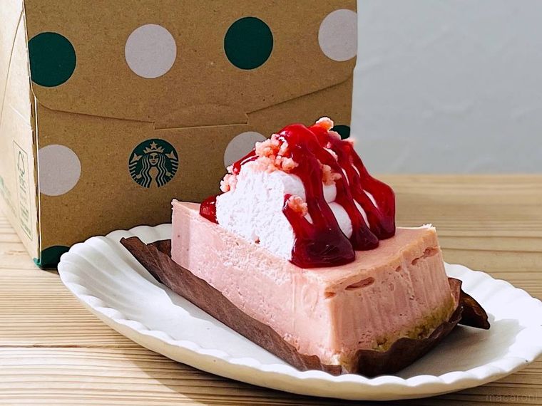 スターバックスのストロベリーチーズケーキ