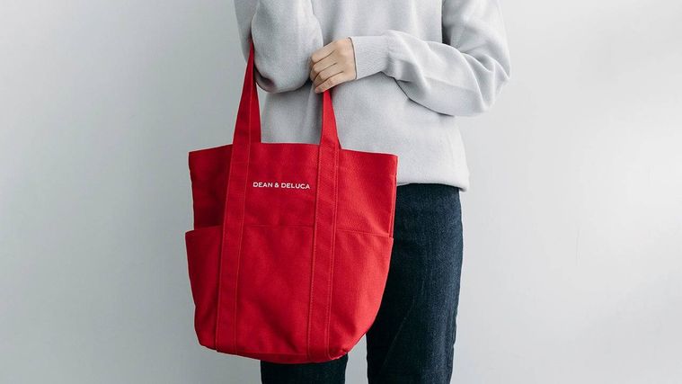 1. 限定トートバッグとスリムタンブラー