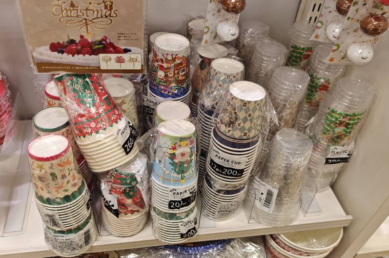 ペーパーカップ