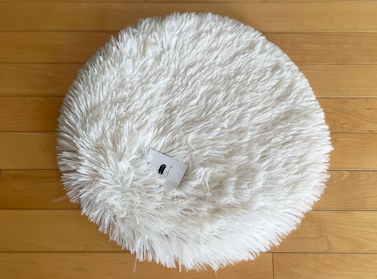 セリアの長毛ボアシートクッション