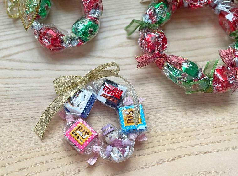 リース風ラッピングのアレンジ例