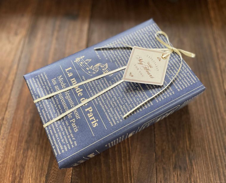 100均アイテムで作る包装紙ラッピング