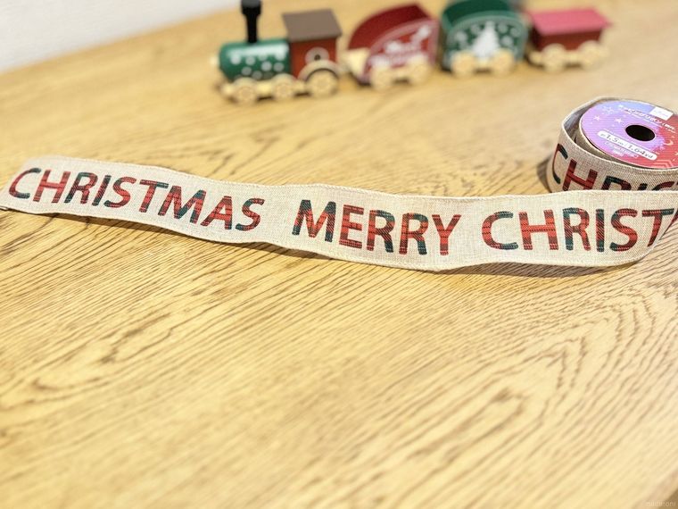 ダイソーのラッピングリボン