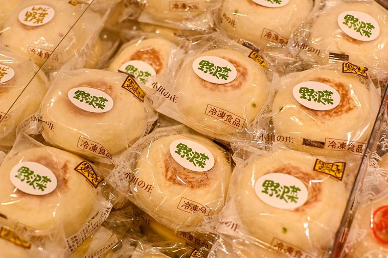 おやきが並んでいるところ