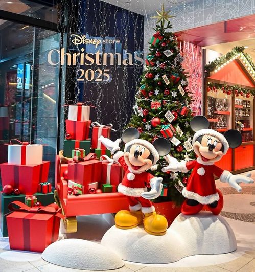 マニアがディズニーストア クリスマスを徹底レポート特別装飾から注目のおすすめグッズまで