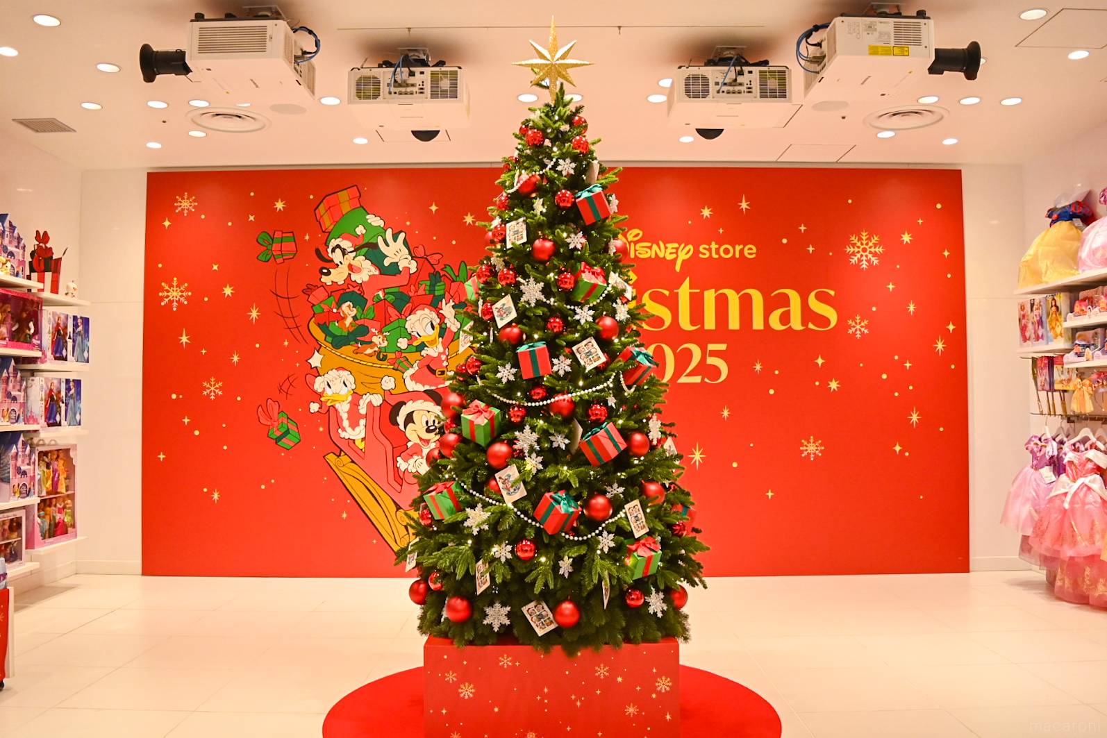 マニアが「ディズニーストア クリスマス」を徹底レポート！特別装飾