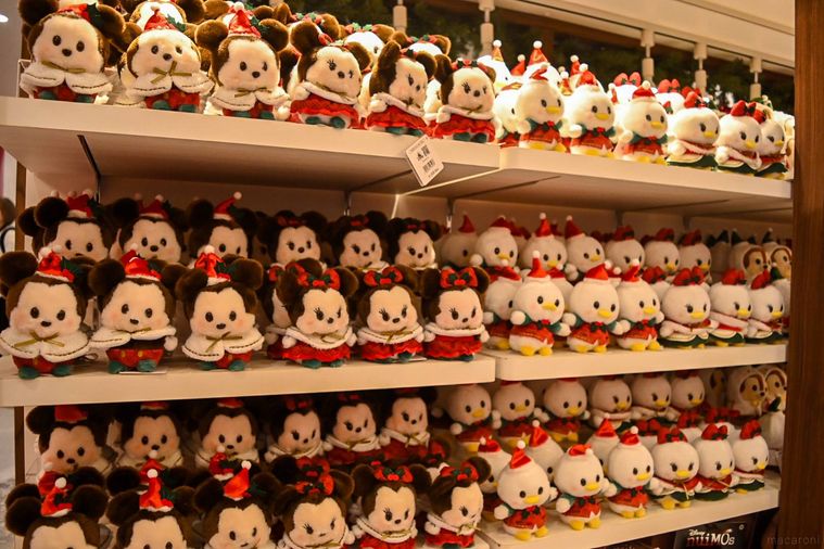 ぬいぐるみが並んでいるところ