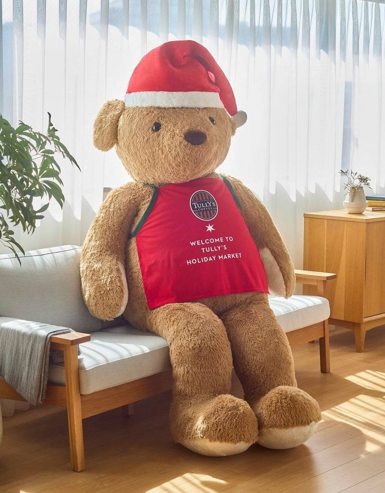 巨大サンタベアフルが一部店舗に登場2