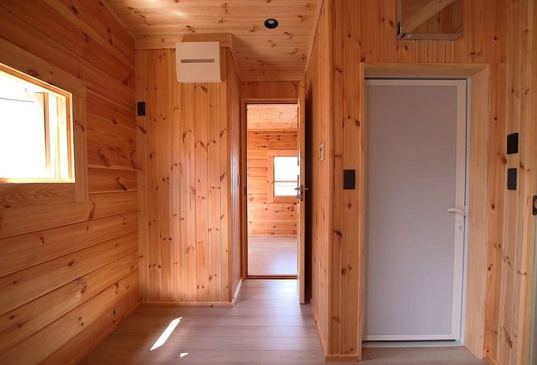 4. プライベートサウナ付き ログトレーラーハウス福袋